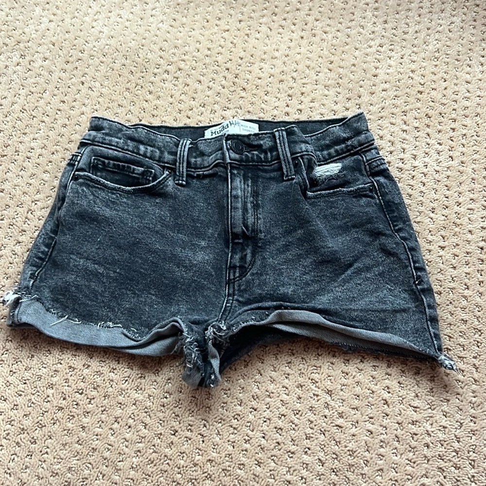 Black short shorts